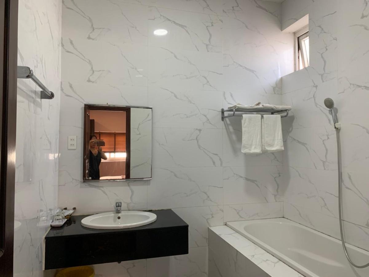 Ha Long Hotel Thu Duc Hcmc Ho Chi Minh City Exterior photo